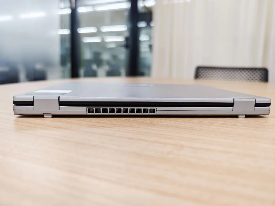 睿智之选 | 松下Let’s Note SR4——移动办公“特优生”大揭秘！