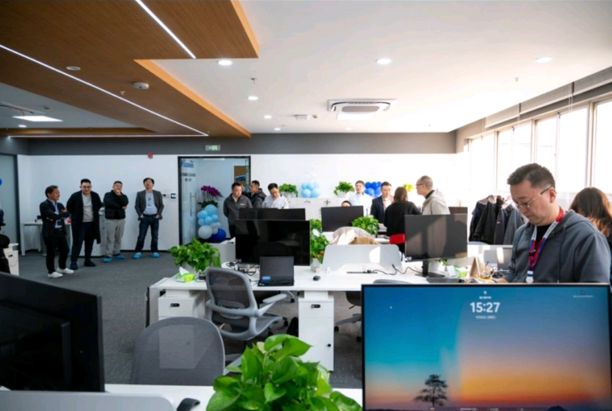 焕新境·拓新章 - 松下信息苏州乔迁新址启新程 携手伙伴共话AI未来