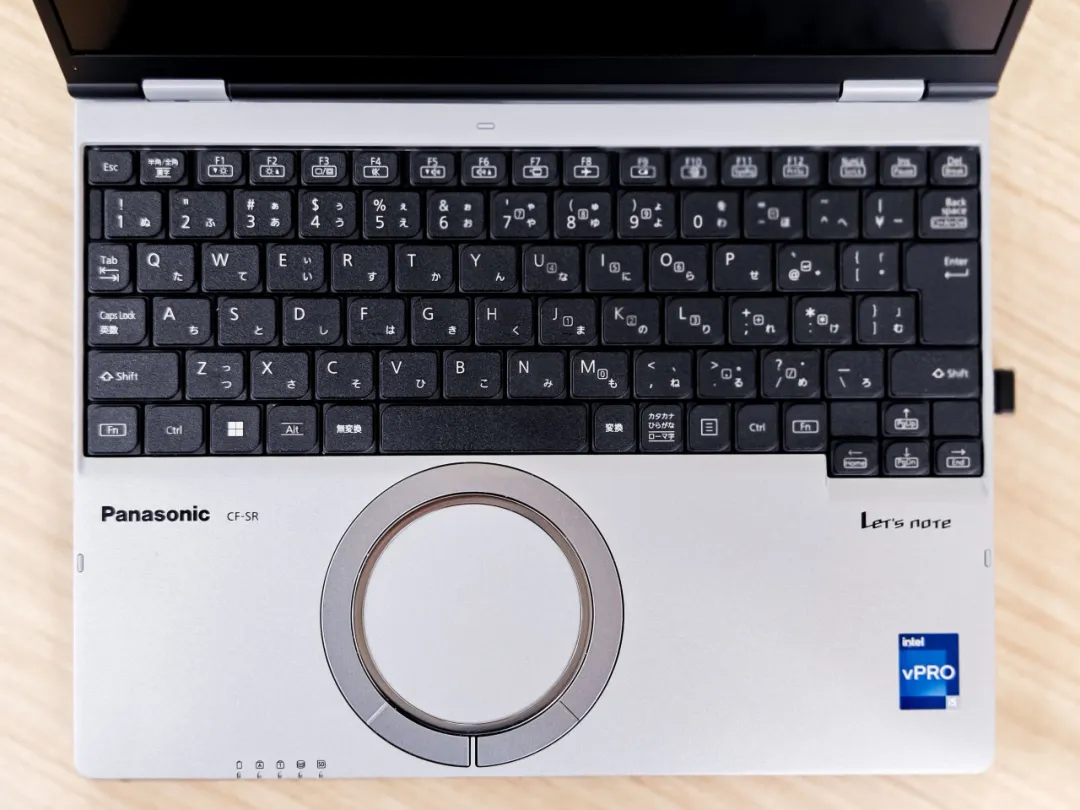 睿智之选 | 松下Let’s Note SR4——移动办公“特优生”大揭秘!