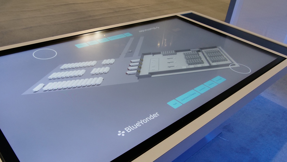 CES2026松下集团展台——未来仓库愿景展示“Edge Interactive Table”