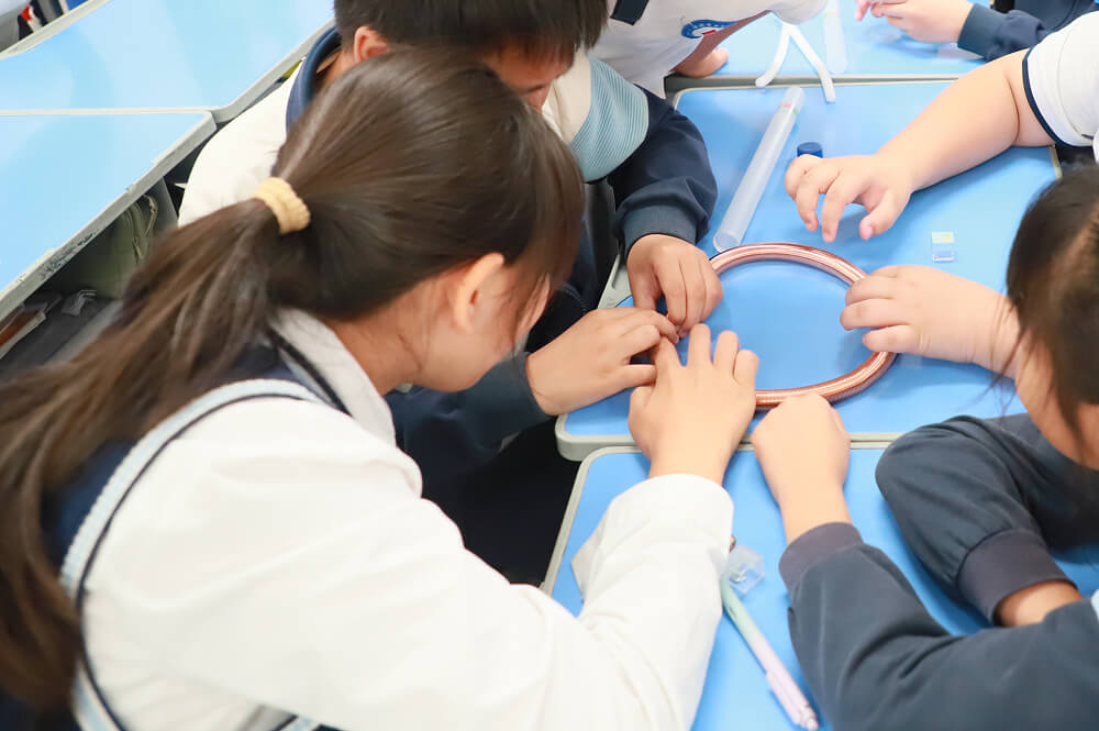 从新能源汽车出发，读懂低碳生活与未来出行