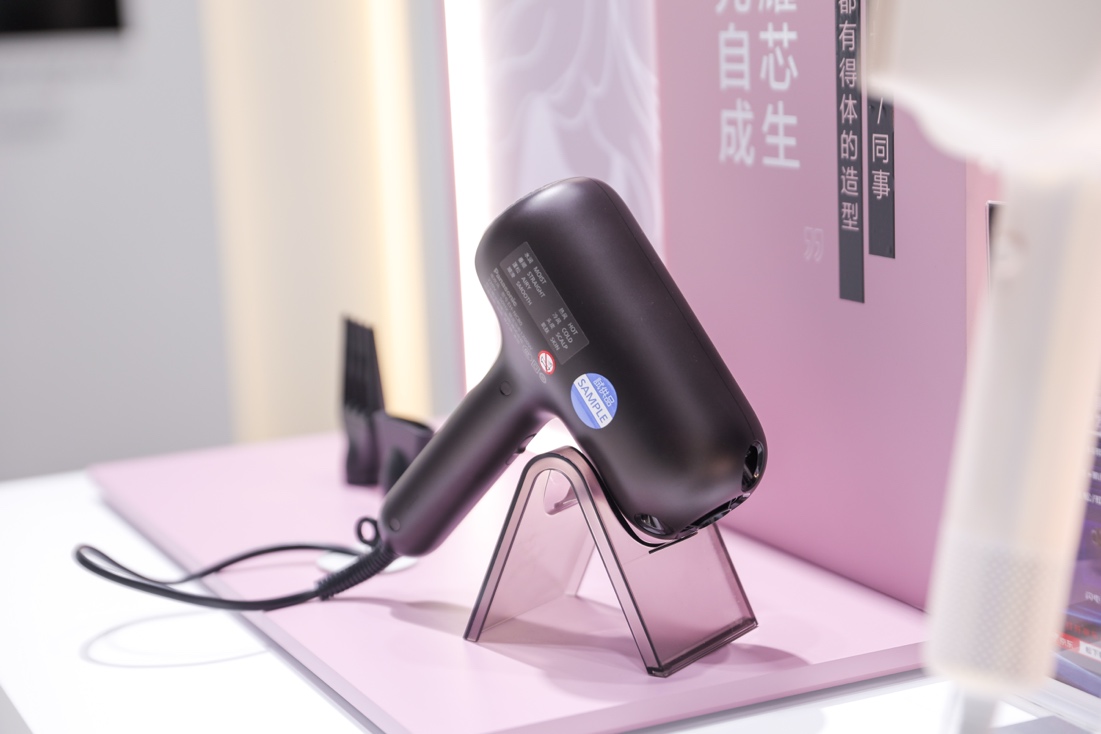 松下EH-NC80纳诺怡™吹风机