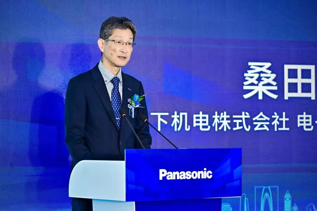 松下机电株式会社电子材料事业部长 桑田治彦